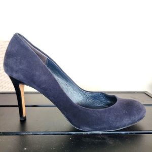Navy Blue, suede pumps, size 7